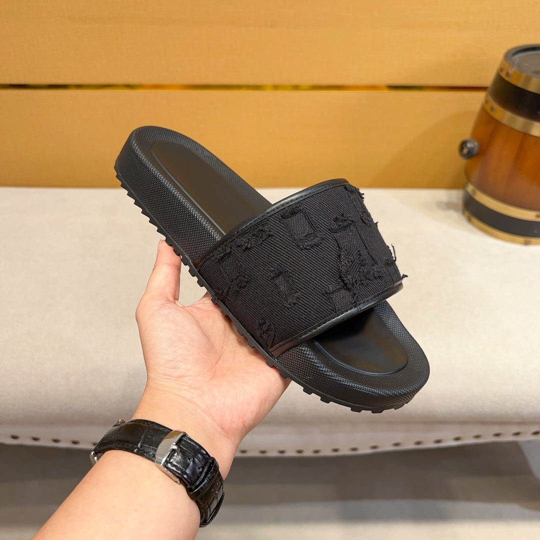 Black Dior Oblique Frayed