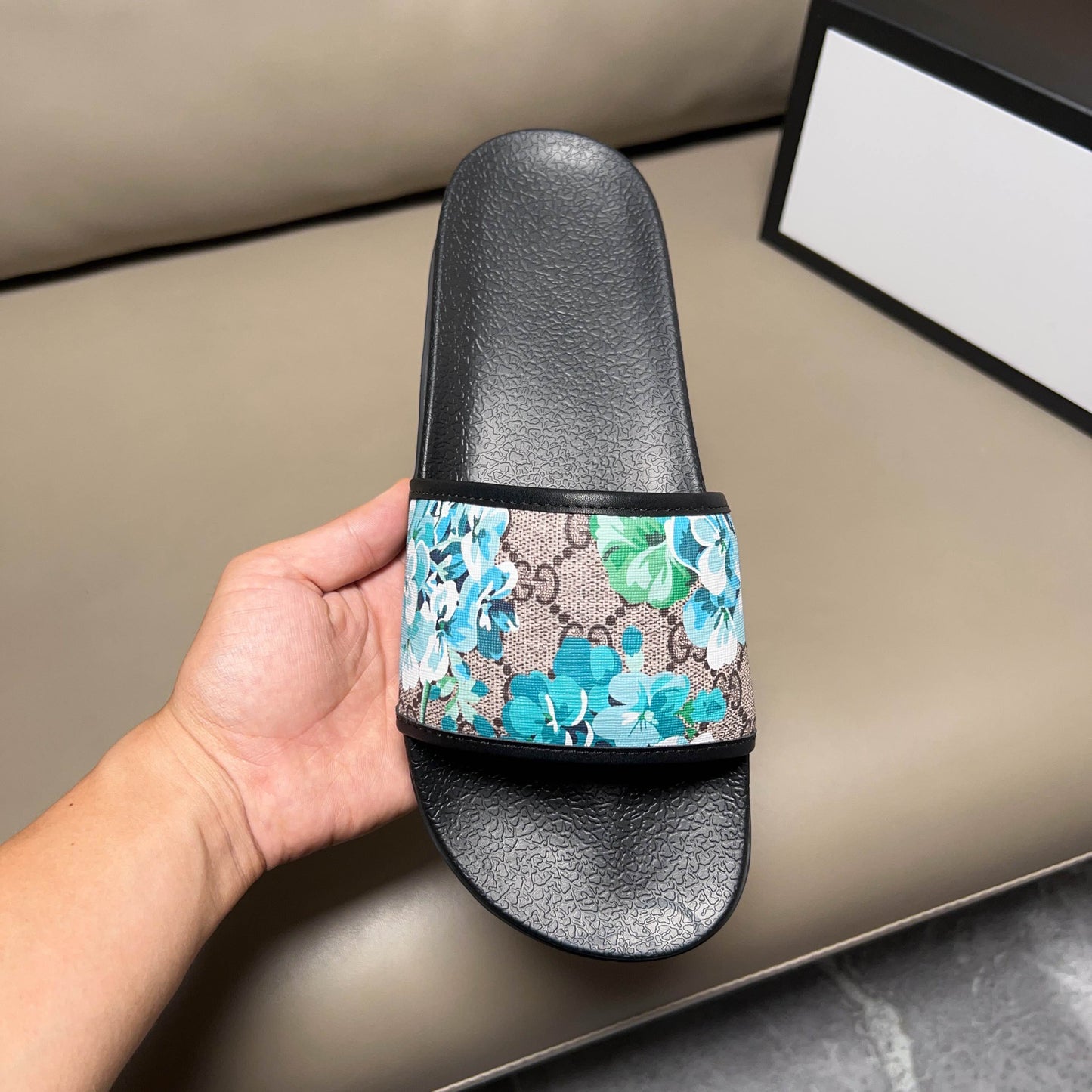 Gucci Pursuit Slide Blooms Blue