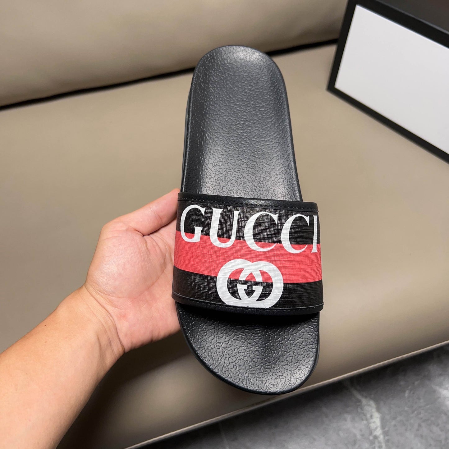 Gucci Pursuit Slide Logo Web Red