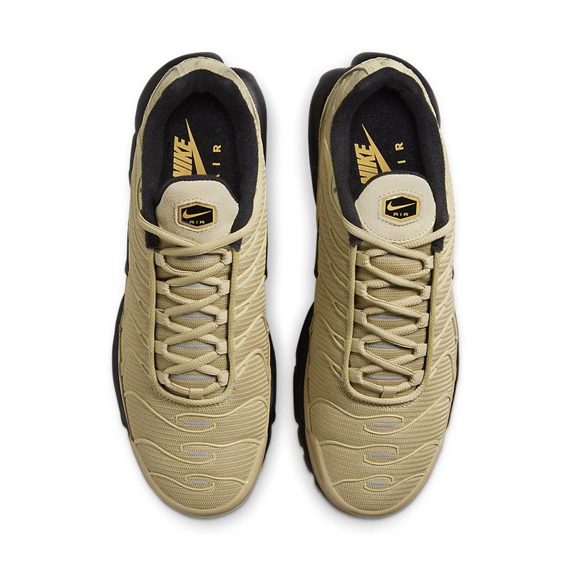 AIR MAX PLUS UNIVERSITY GOLD