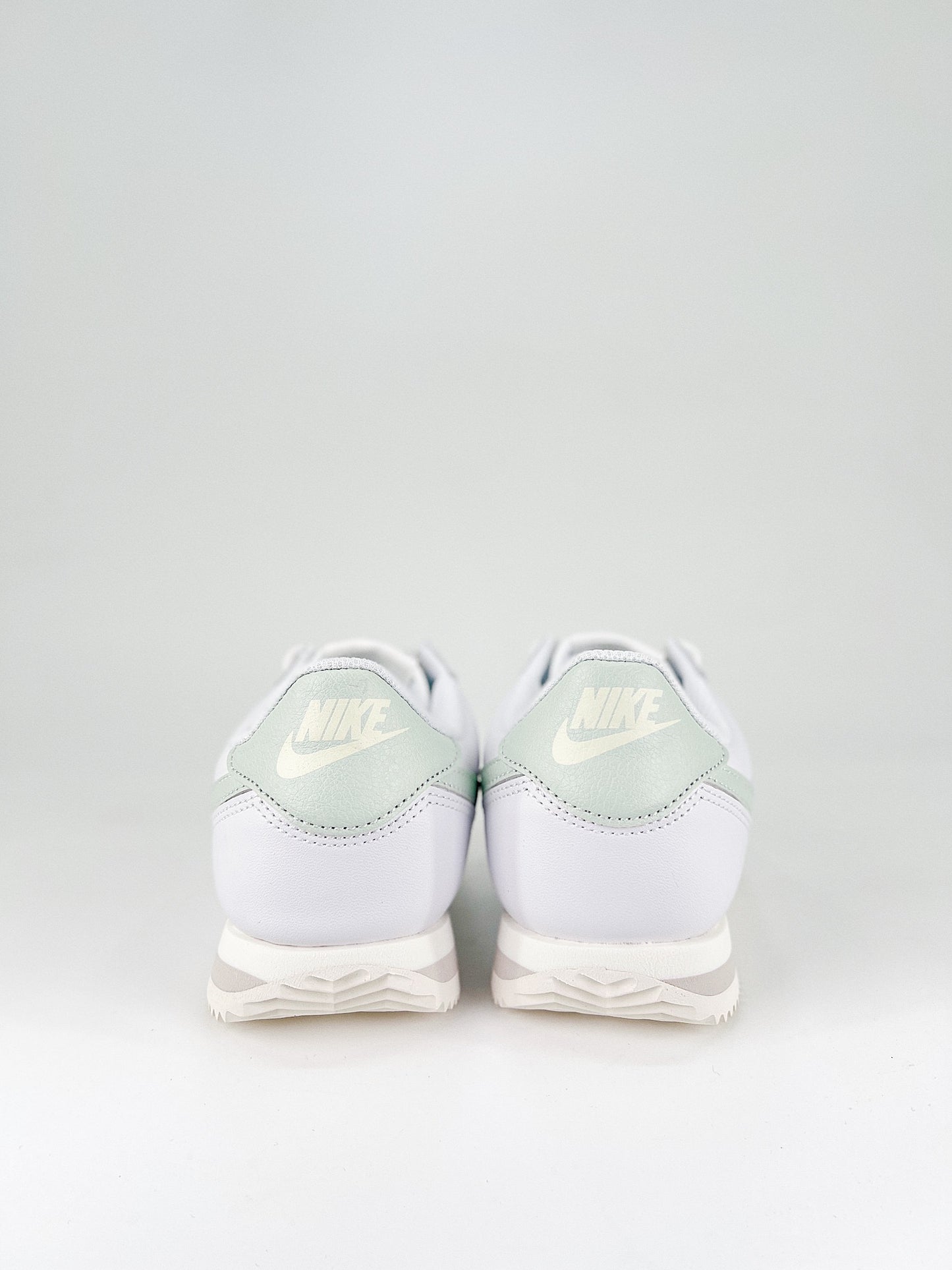 NIKE CLASSIC CORTEZ WHITE