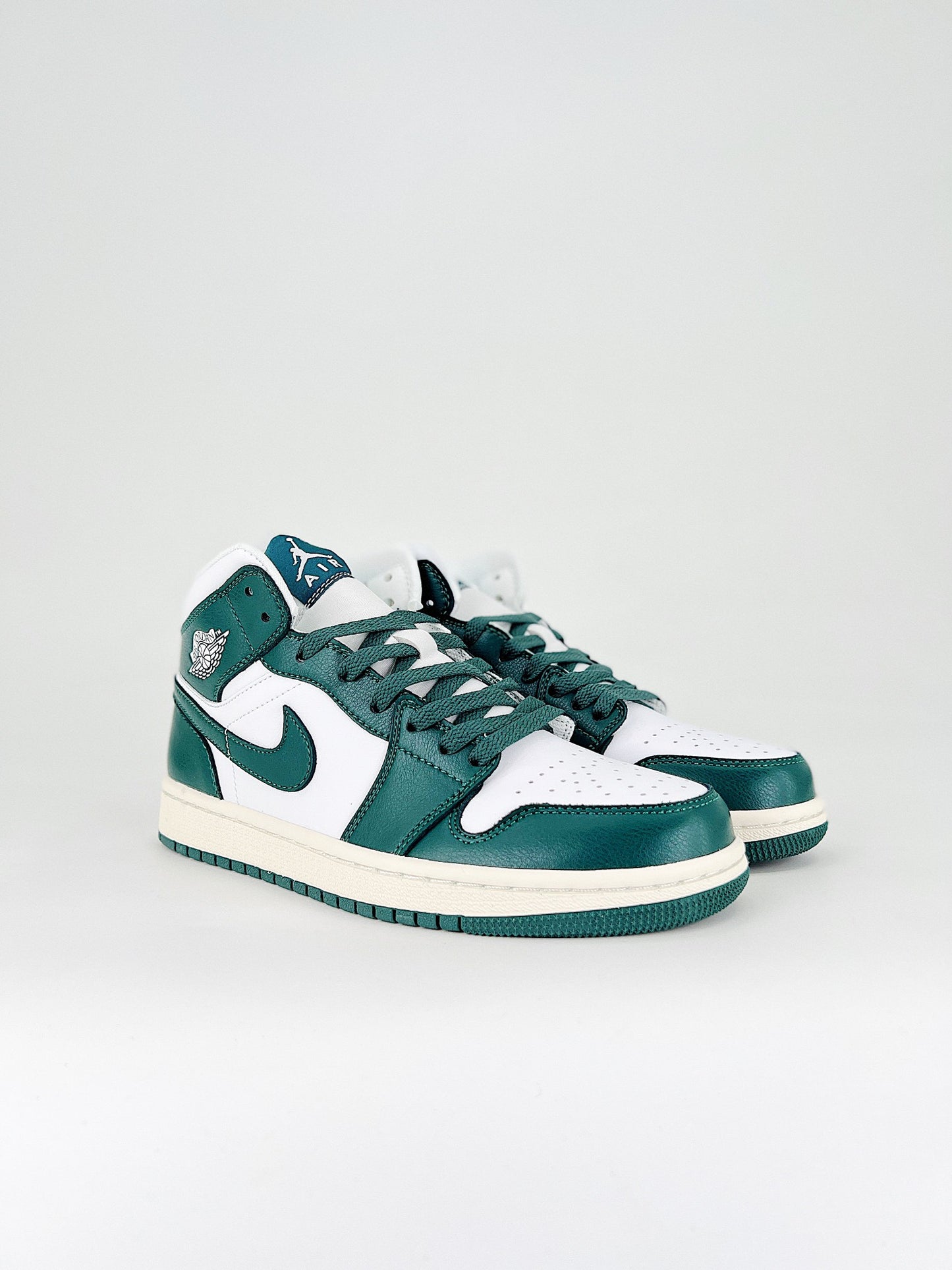 AIR JORADN 1 OXIDIZED GREEN