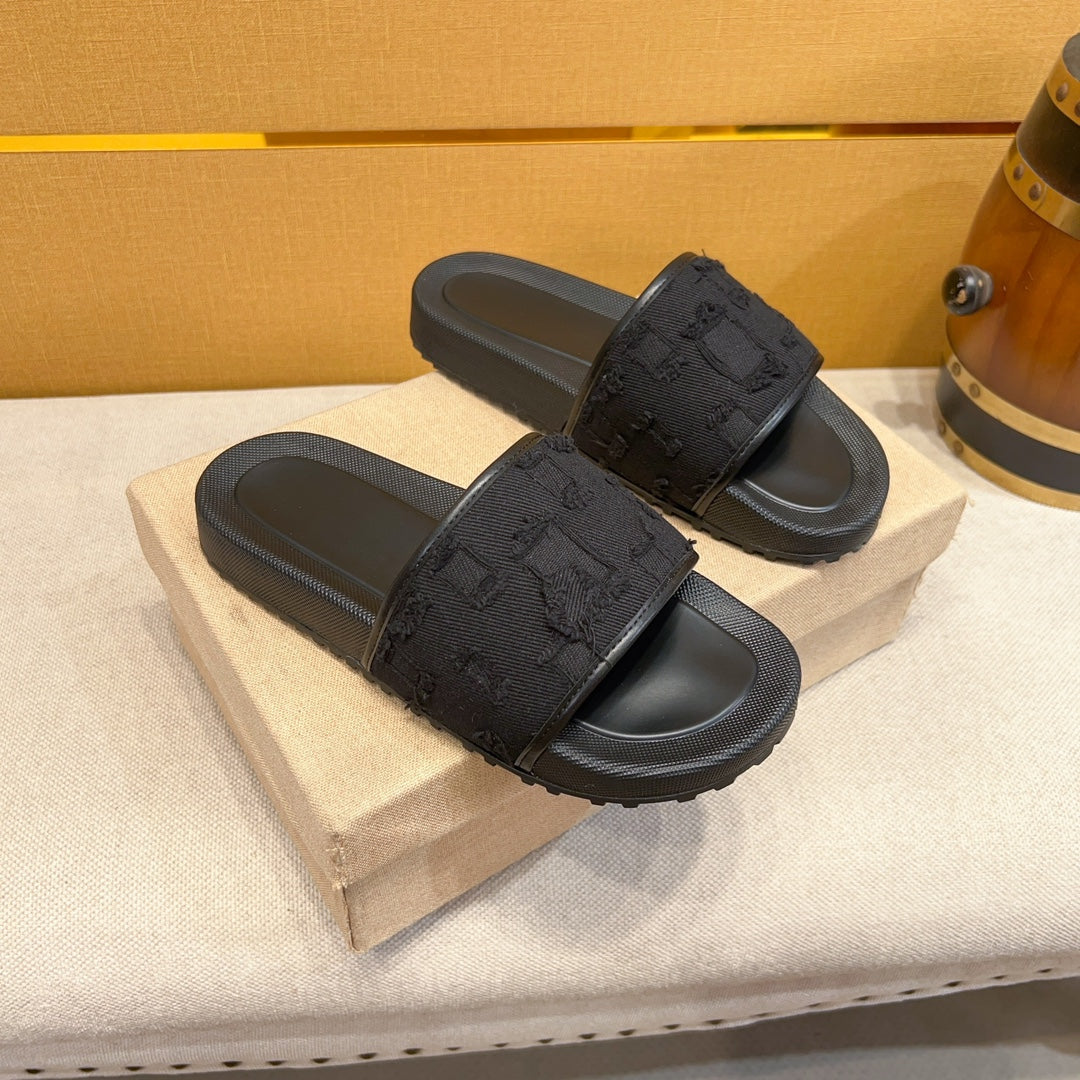 Black Dior Oblique Frayed