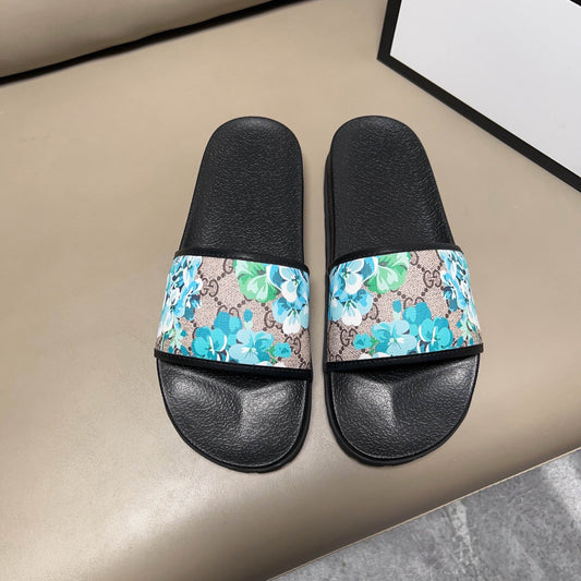 Gucci Pursuit Slide Blooms Blue
