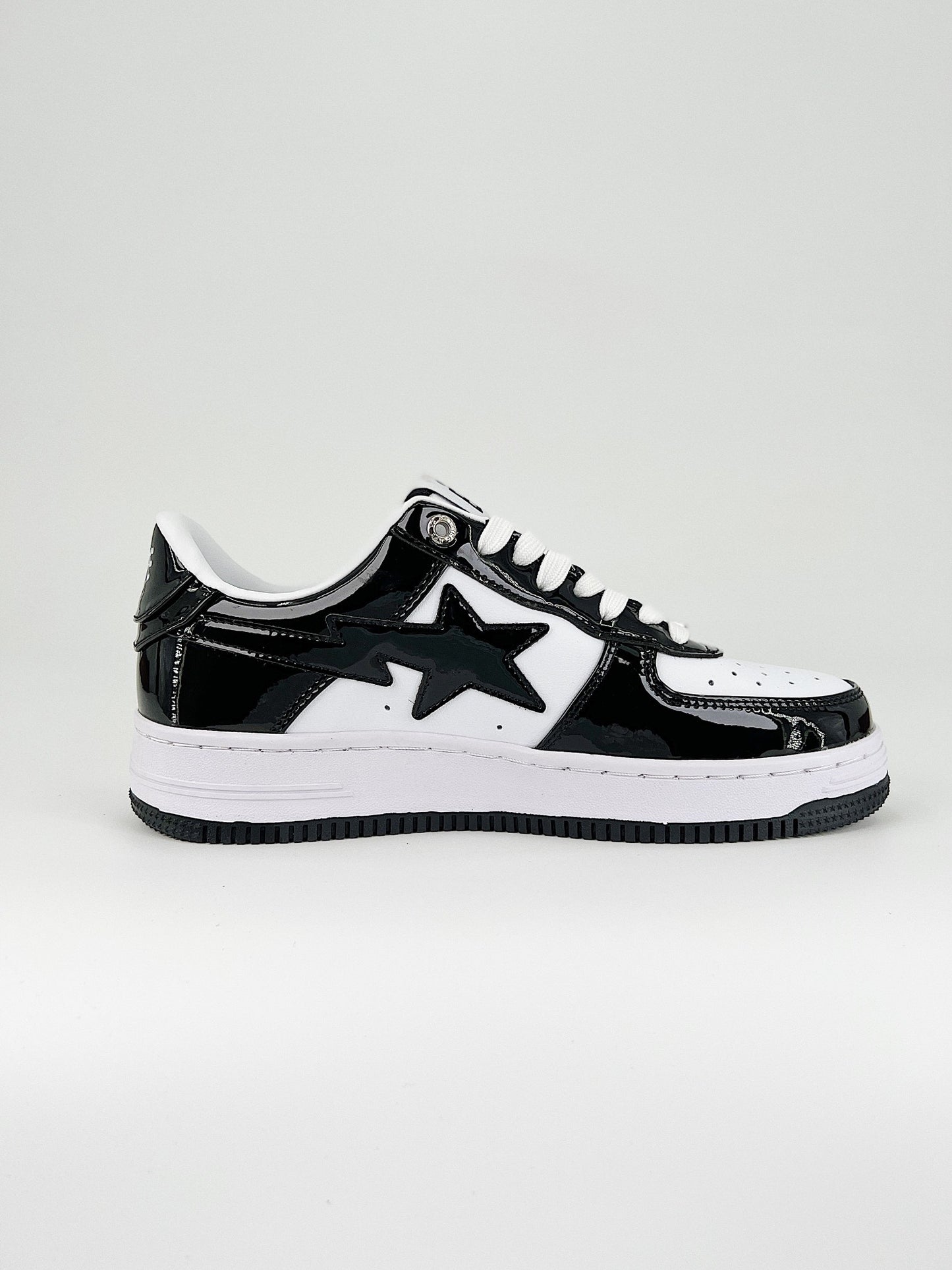 BAPE STA LOW BLACK WHITE