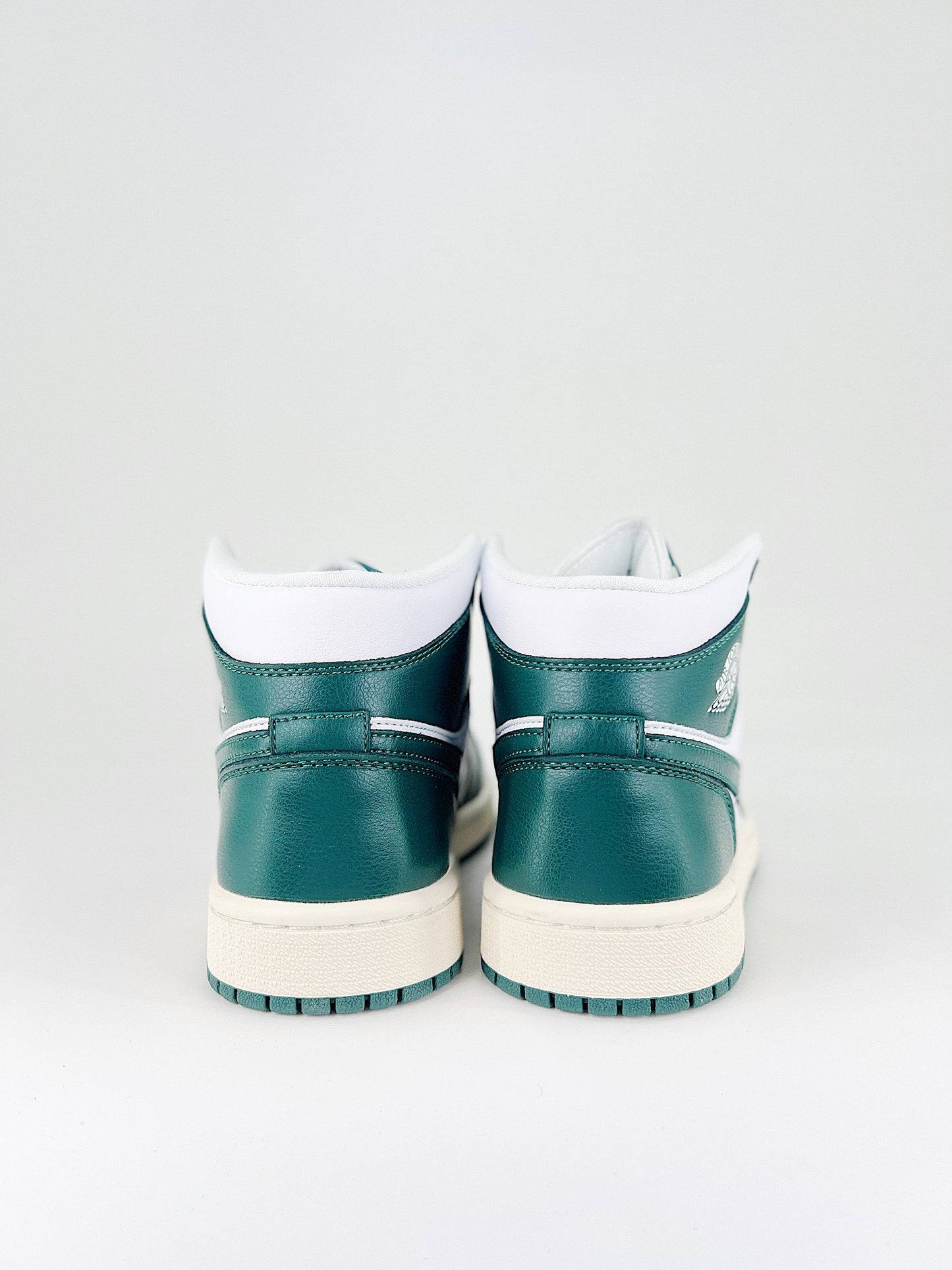 AIR JORADN 1 OXIDIZED GREEN