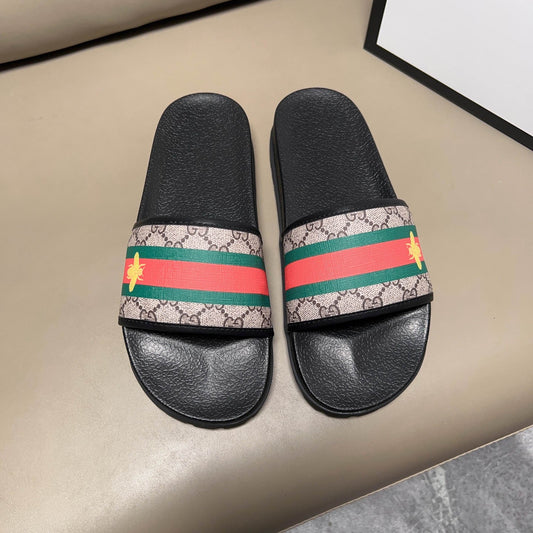 Gucci Pursuit GG Supreme Slide ¨Web Stripe¨